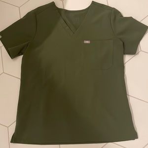 Catarina one pocket scrub top